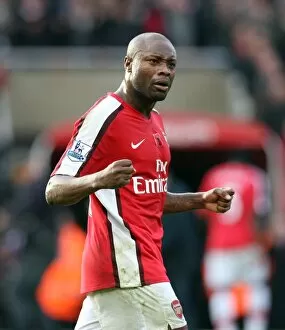 Arsenal v Manchester United 2008-09 Collection: William Gallas (Arsenal) celebrates at the final whistle