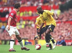 Manchester United v Arsenal 2006-7 Collection: William Gallas (Arsenal) Gary Neville (Manchester United)
