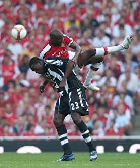 Images Dated 30th August 2008: William Gallas (Arsenal) Shola Ameobi (Newcastle)