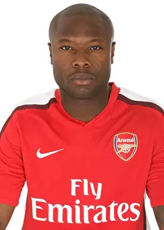 Previous Season Players Prints: William Gallas with Arsenal Team at Emirates Stadium, 2008