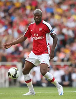 Arsenal V Juventus Prints: William Gallas: Arsenal's Defensive Blunder Against Juventus in Emirates Cup