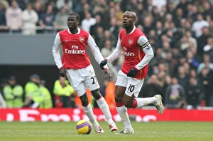 Arsenal v Tottenham 2007-8 Collection: William Gallas, Emmanuel Eboue (Arsenal)