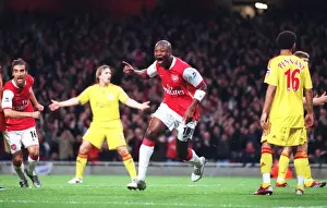 William Gallas's Triumphant Goal: Arsenal Crushes Liverpool 3-0