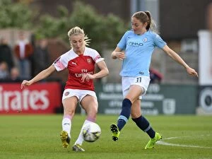 Images Dated 11th May 2019: Williamson vs Beckie: A Titanic Clash in Arsenal vs Manchester City Women's Super League