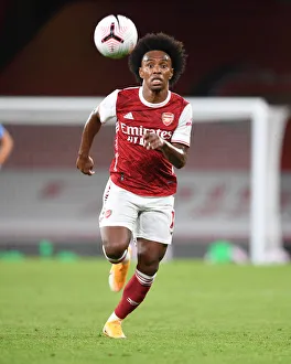 Willian Fights for Possession: Arsenal vs. West Ham, Premier League 2020-21
