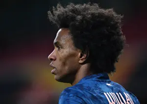 Willian Plays Alone: Arsenal's Empty Emirates Europa League Match vs. Rapid Wien