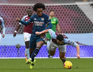 Willian vs McGinn: Intense Battle in Aston Villa vs Arsenal Premier League Clash