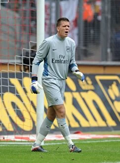 Cologne v Arsenal Collection: Wojciech Szczesny in Action for Arsenal against Cologne, 2011