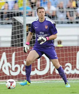 Wojciech Szczesny: Arsenal's Star Goalkeeper in Action against Manchester City (2013-14 Pre-Season)