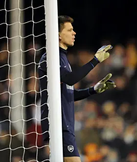 Wojciech Szczesny: Arsenal's Unyielding Guardian at Craven Cottage (Fulham vs Arsenal 2011-12)