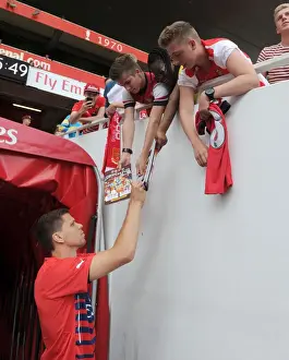 Arsenal V AS Monaco 2014-15 Prints: Wojciech Szczesny Greets Fans Before Arsenal vs AS Monaco Emirates Cup Match, 2014