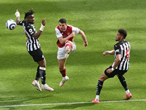 Newcastle United V Arsenal 2020-21 Prints: Xhaka Fends Off Newcastle Threats: Arsenal vs