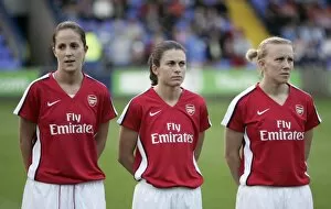 Arsenal Ladies v Everton Community Shield 2008-09 Collection: Yvonne Tracey, Karen carney and Laura Bassett (Arsenal)