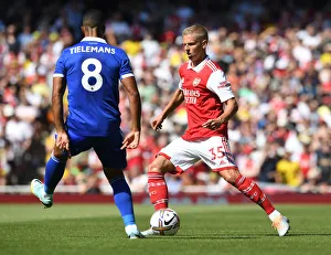 Arsenal V Leicester City 2022-23 Prints: Zinchenko in Action: Arsenal vs. Leicester City, Premier League 2022-23