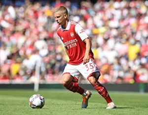 Zinchenko in Action: Arsenal vs. Leicester City, Premier League 2022-23