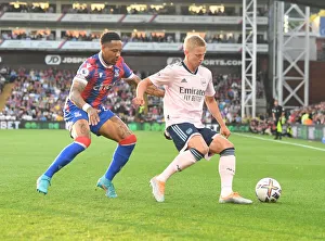 Crystal Palace V Arsenal 2022-23 Prints: Zinchenko's Determined Stand: Clash at Selhurst Park